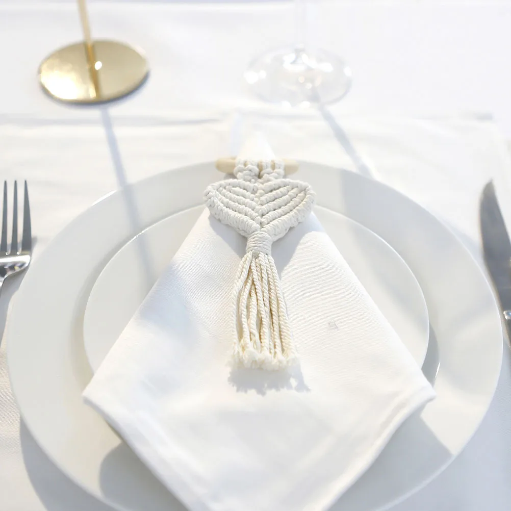 

2 Pcs Napkin Holders Fashion Buckle Table Dinner Decoration Useful Dining Seasonal Rings Heart Handwoven