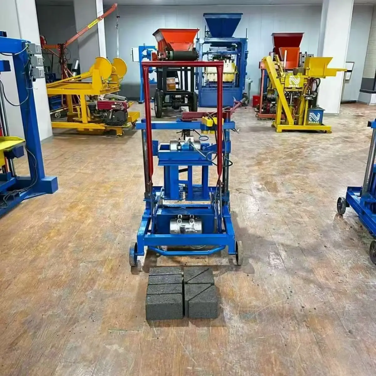 2-45 Industrial Electric Mobile Interlock Block Making Machine With Motor Hollow Sand Brick Production Line 220V/380V MD Brand