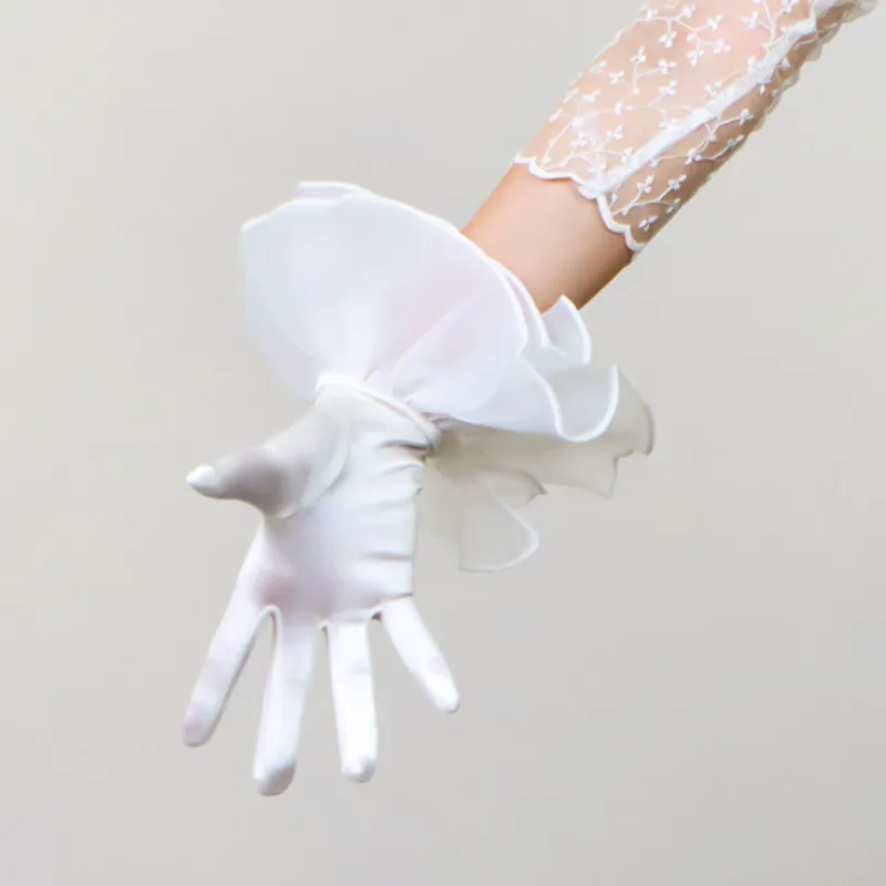 28cm SATINHANDSCHUHE Kurze Rüschen-Manschetten Sexy Wellenärmel für Damen Elegante Weiße Einfarbige Große Puffärmel Hochzeit Braut Stretch-Seide – Detail 7