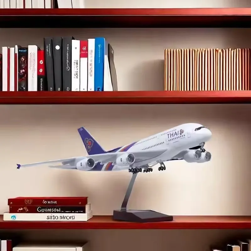 

New 1/150 Scale B747 Thailand Thai Airways Diecast Model Airplane Resin Aircraft Toy Plane With Light Wheels Collection Display