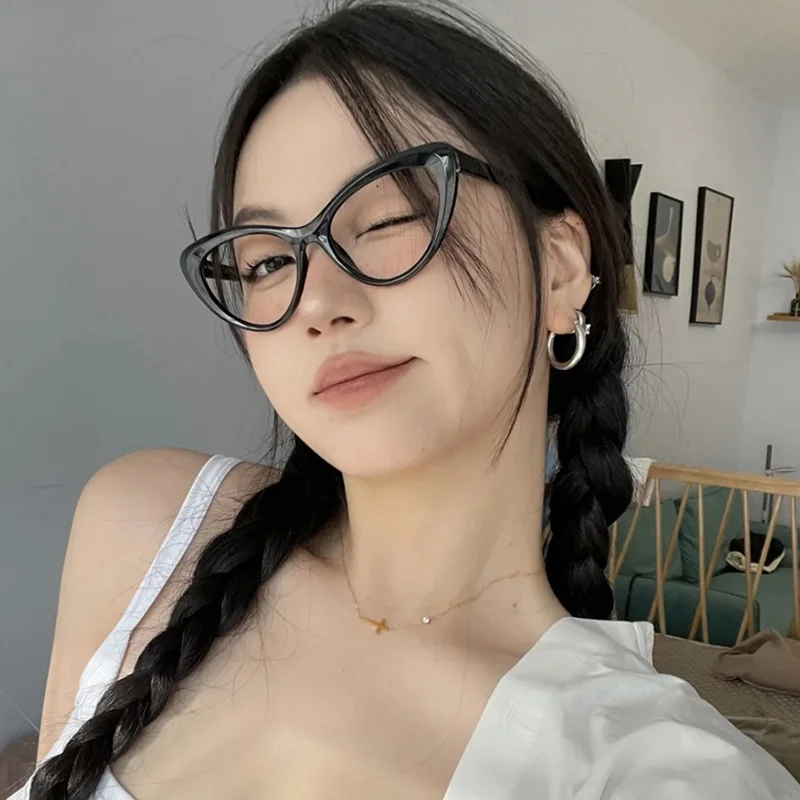 Trendy Cat Eye Glasses For Women 2024 Fashion Anti-Blue Light Transparent Eyeglasses Large Frame Computer Glasses