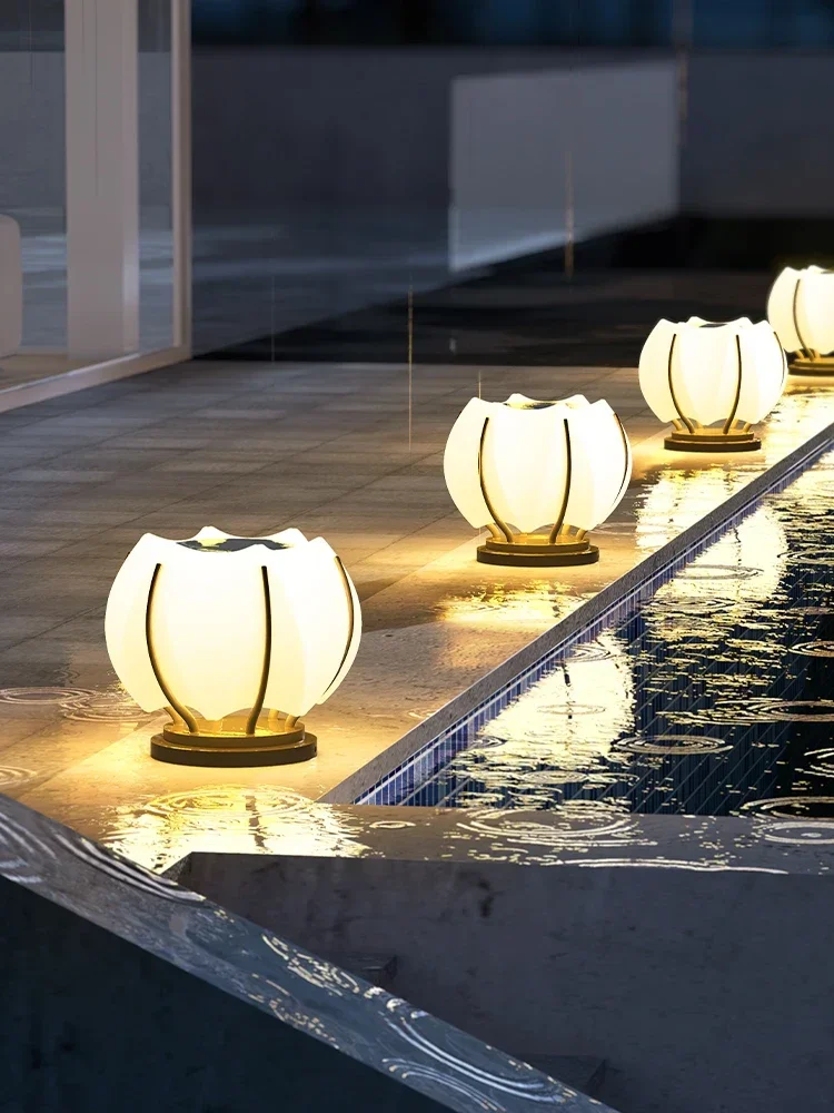 

Solar column lamp Modern simple outdoor waterproof garden lamp Outdoor villa gate wall New pillar lamp