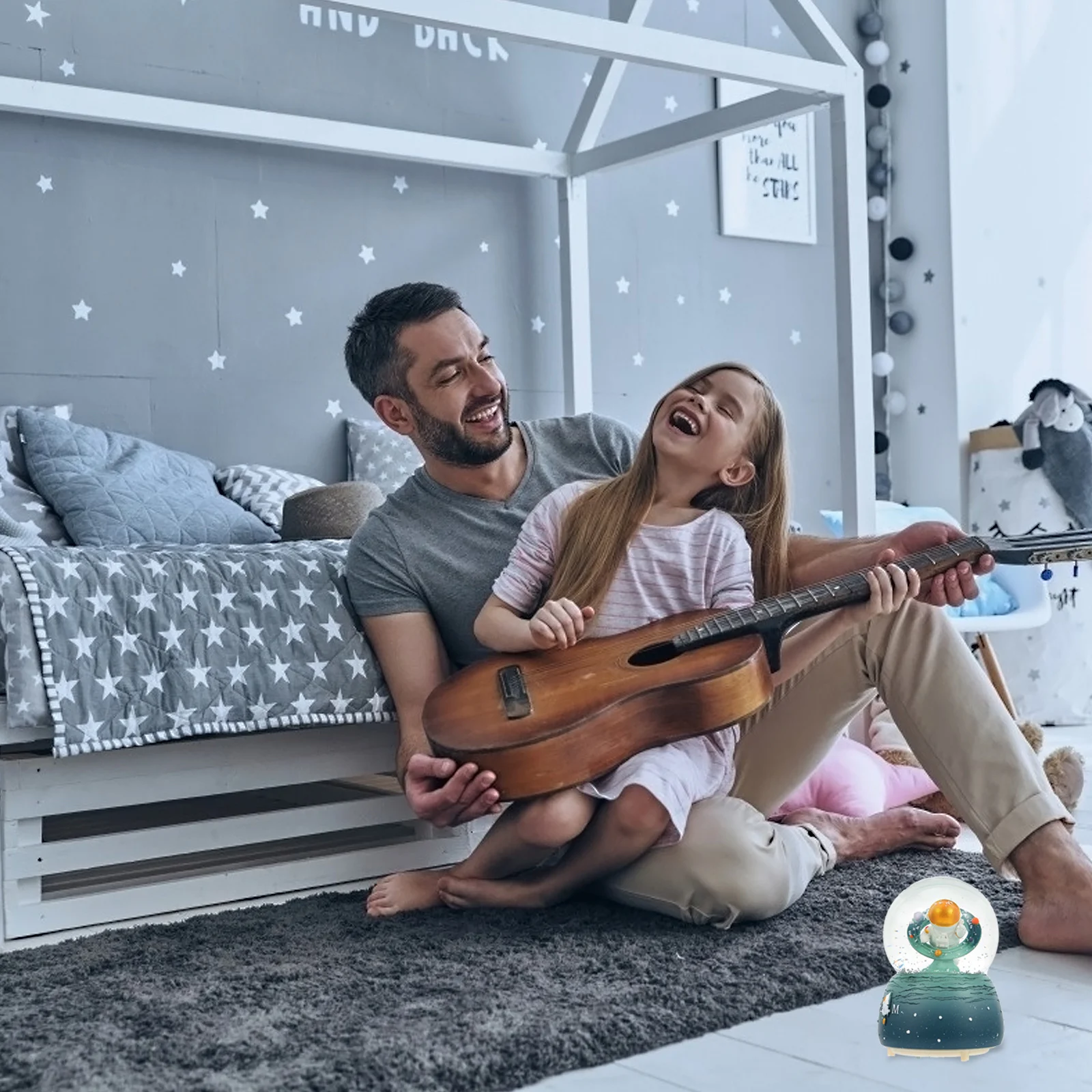 

1Pcs Music Box Crystal Ball Clear Glass Spaceman Shape Table Decor Snowflake Floating Birthday Gift Home Adornment