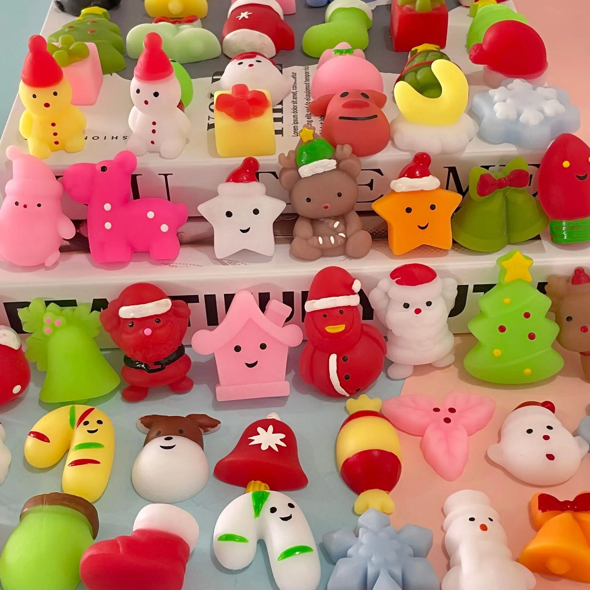 10Pcs Cute Snowman Christmas Tree Elk Snowflake Squeeze Slow Rebound Toy Cartoon Doll Christmas Stress Relief Pinch Kids Gift