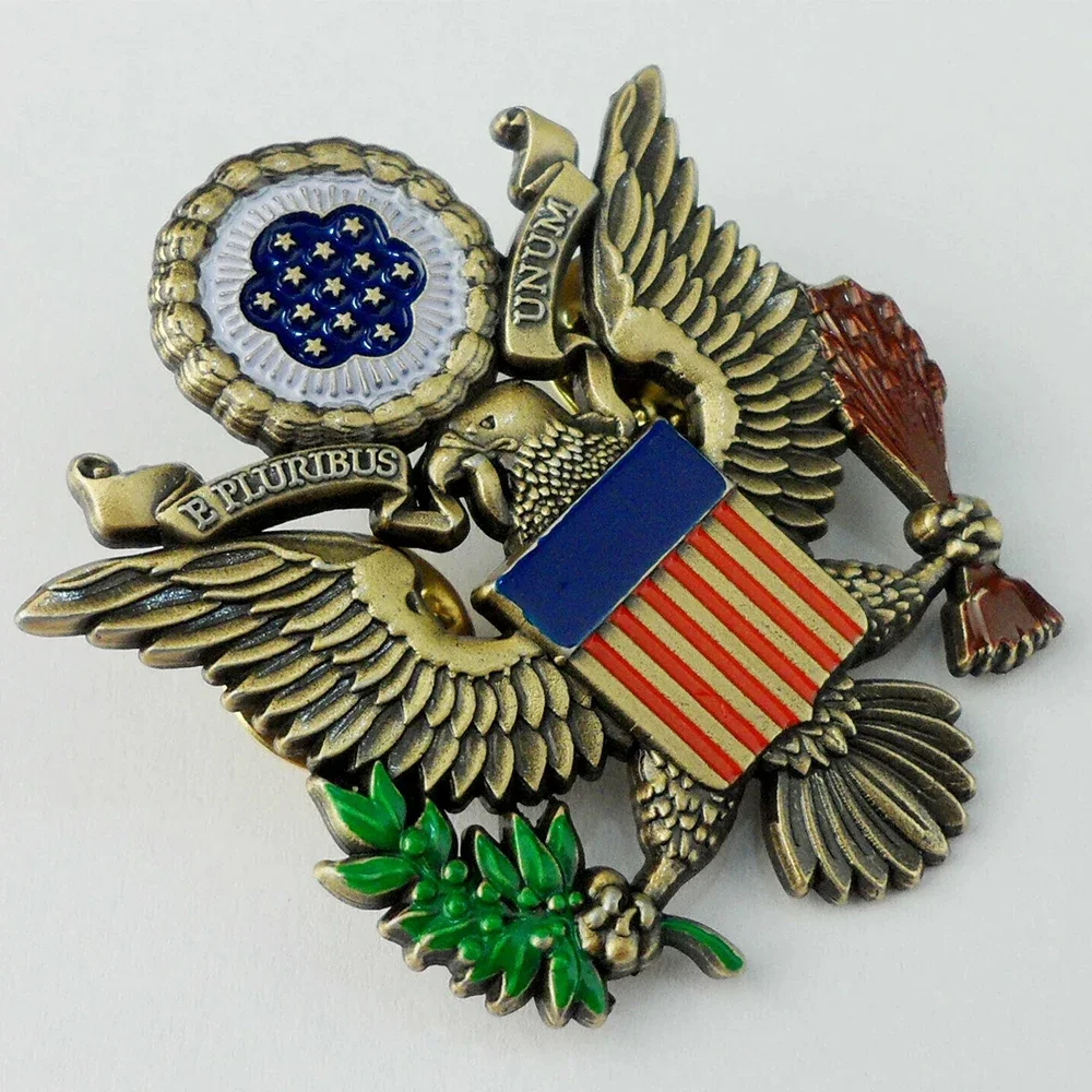 Seal of the President of the United States Presidential Eagle Badge Pin Insignia Brooch Cockade Golden Silvery