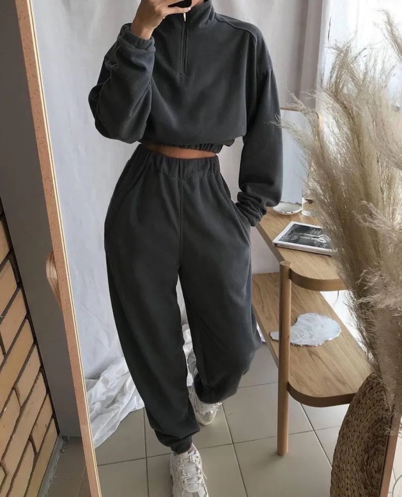 Conjunto Agasalho Feminino Plus Size: Estilo, Conforto e Versatilidade para Toda Oportunidade