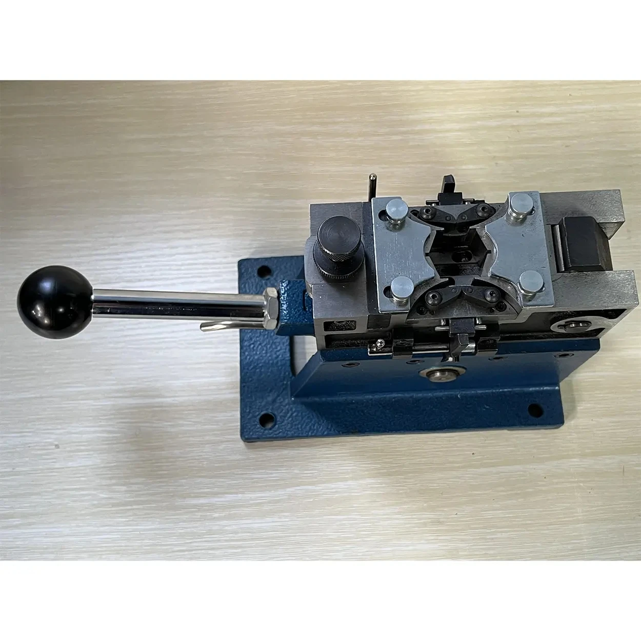 

Cold Welding Machine for Copper Wire Desktop Cold Welder for Efficient Welding for Type Cold Welding Machine for DIY