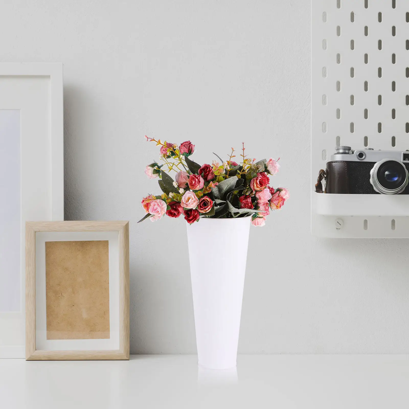 Simple Iron Flowerpot Flower Bucket for Arranging Flowers Creative Vase Home Decoration Office Hotel Balcony Garden Use Flower