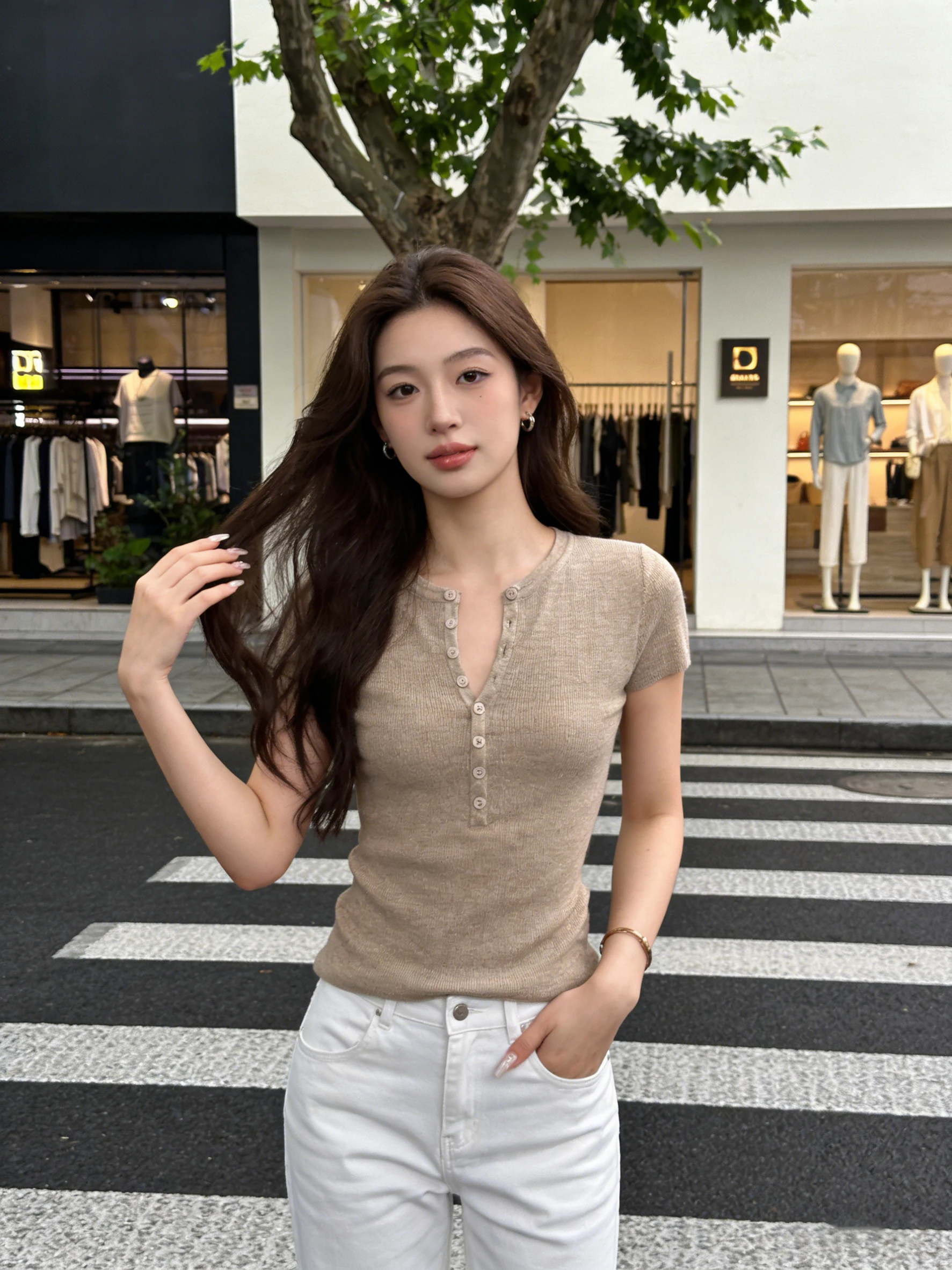 

Elegant Henry Collar Slim Fit Short Sleeve Knitted Sweater Women's Fashionable Early Spring High End Small Capital Top