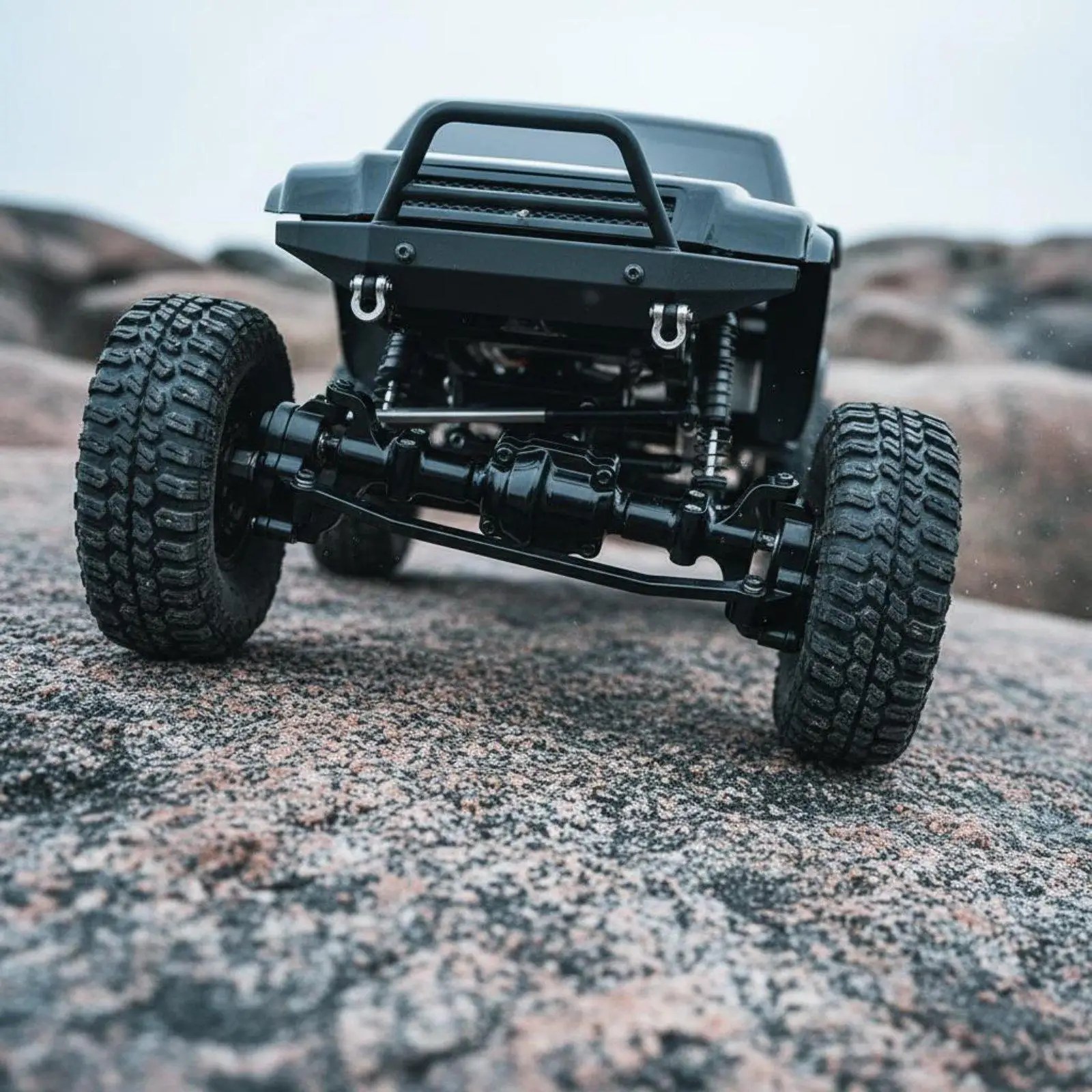 3 Pieces Metal Elevated Axle Set Upgrade Part Front Rear Elevated Axles Durability Rc Car Axle Bridge for Rough Terrain, Rock