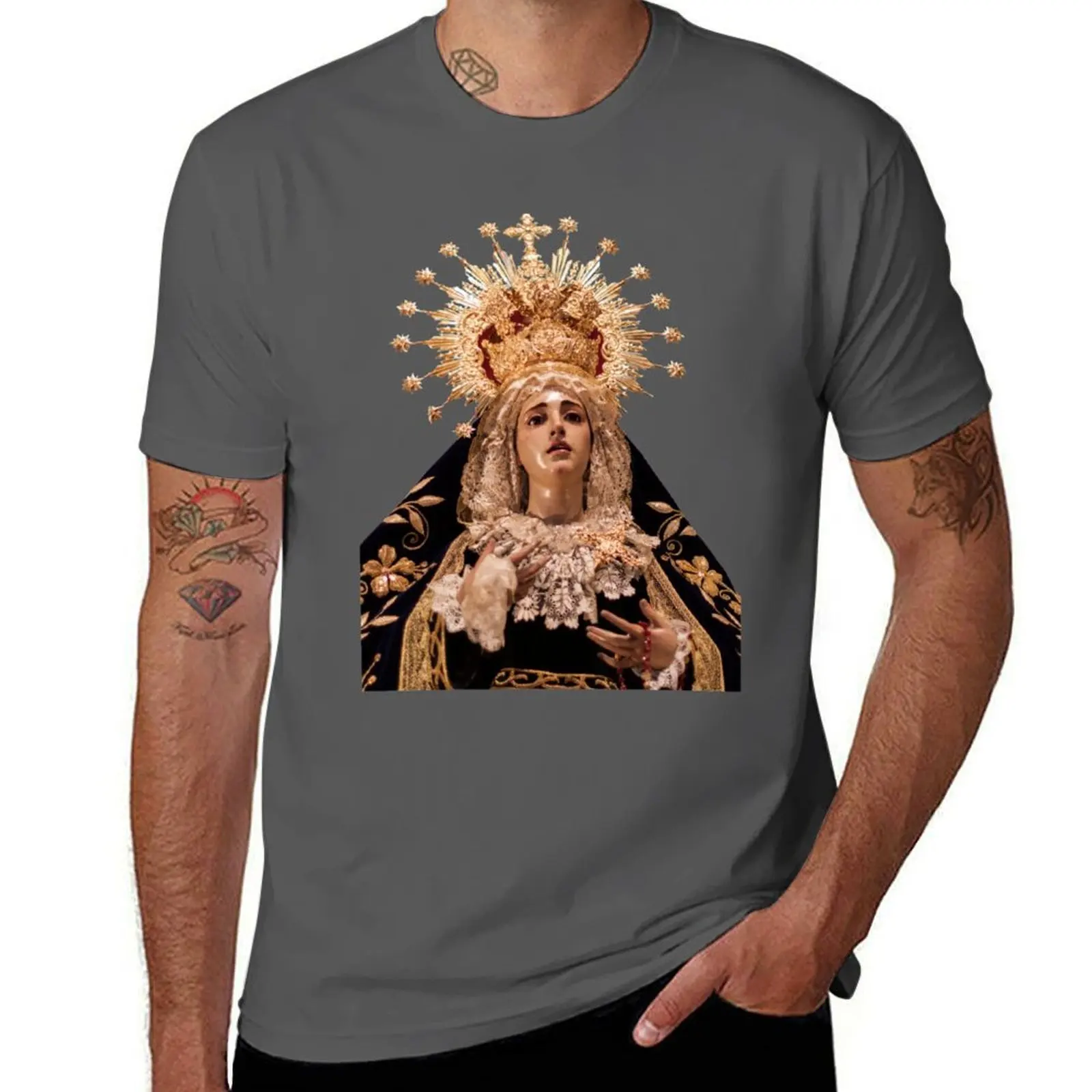 

Virgin Mary Mother Mary Madonna T-Shirt Classic Basic Casual T-Shirt