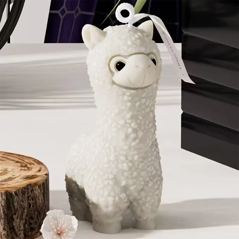 Niedliche Alpaka-Silikonform für DIY-Ton- und Harzhandwerk sowie Duftkerzen, ideal für Heimdekoration und Weihnachtsgeschenke.