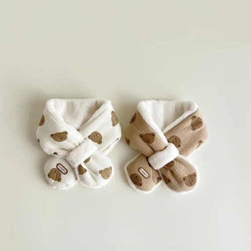 ملابس الأطفال