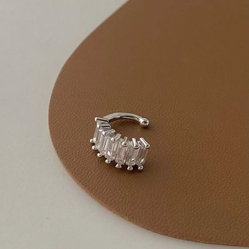 Pendientes de Clip con Cristales Cuadrados Irregulares Estilo Punk para Mujer, Joyería Geométrica para Oreja, Sin Perforación, para Cartílago, 1 Pieza