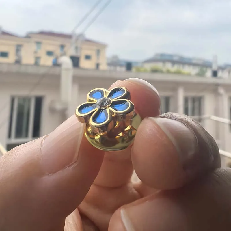 

50pcs Custom Badge Small Size Freemasonry Masonic Forget-Me-Not Flower Lapel Pin with Rhinestone Metal Craft