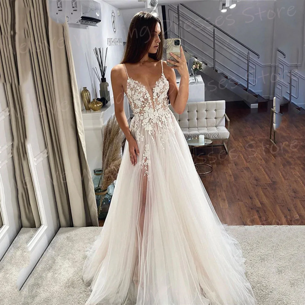

Elegant A Line Women's Wedding Dresses Spaghetti Straps Customized Bride Gowns Lace Appliques V Neck Side Split Robe De Mariée