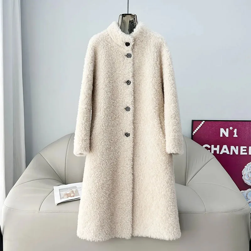 Płaszcz z czystej wełny z kołnierzem stójką, długi, jednolity kolor, z futra owczego, nowy model damski na jesień i zimę 2026, zintegrowany płaszcz z futra jagnięcego.