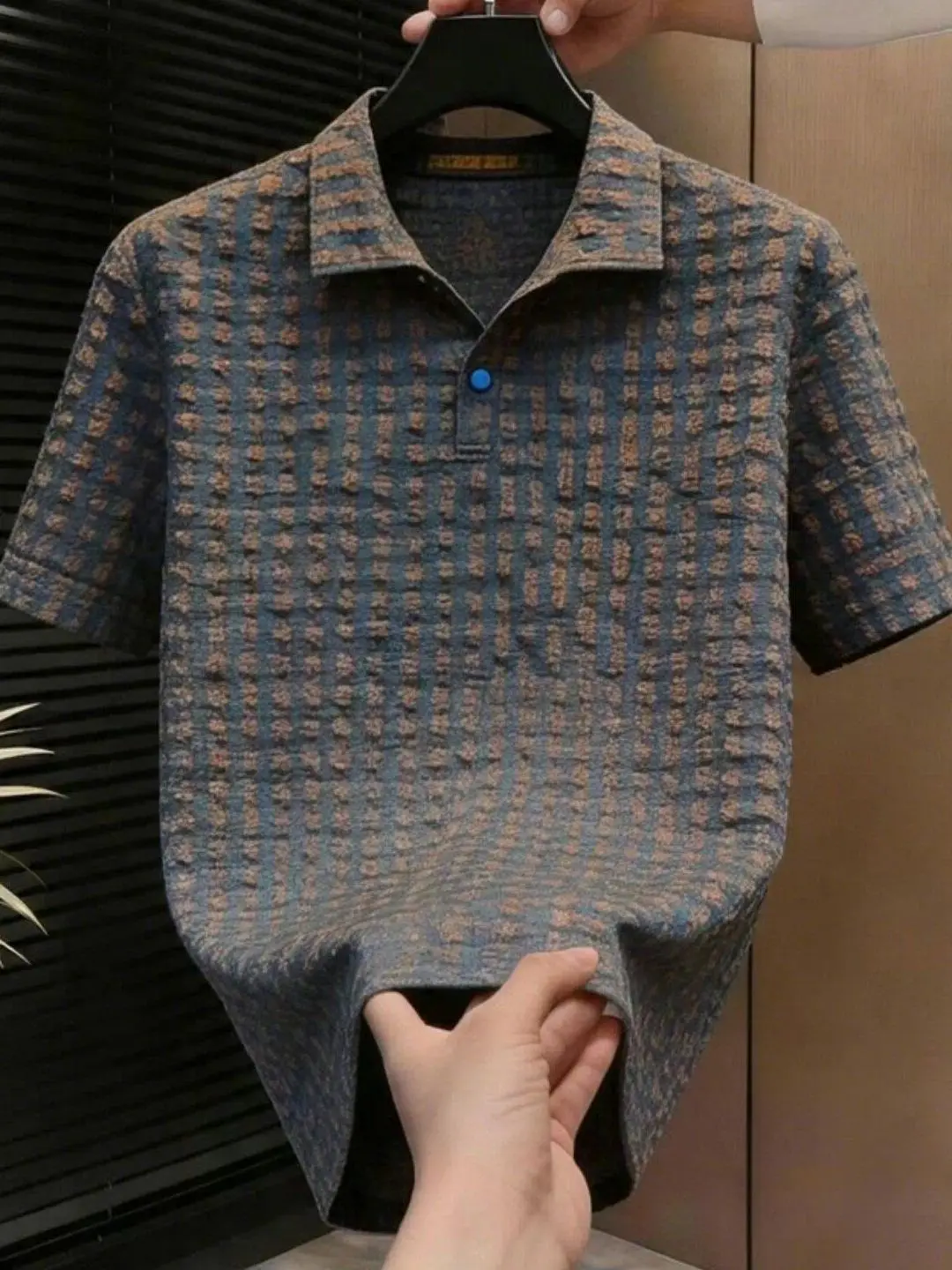 Men's Casual Loose Short Sleeve Plaid Shirt Trendy Wear-resistant Chinese Production 2026 Summer New Style Korean Version