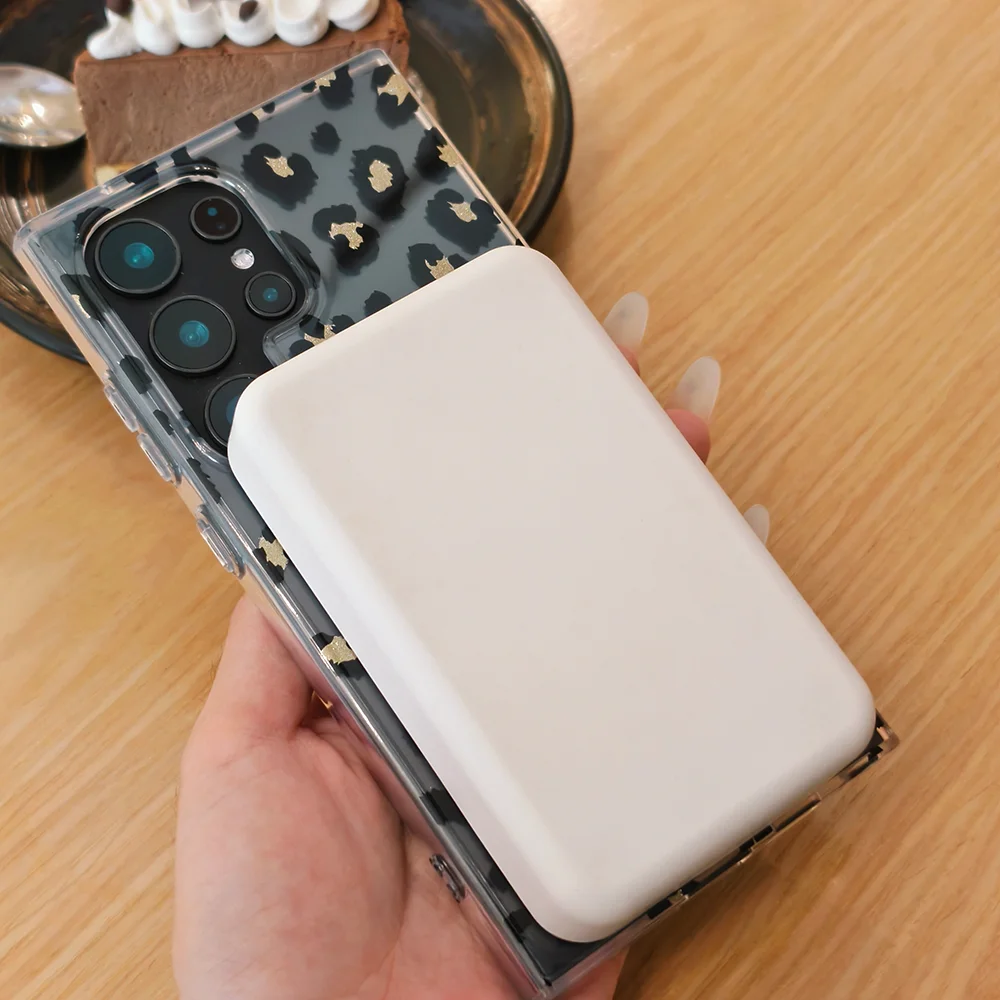 S24/S25ULTRA جاذبية مغناطيسية مثيرة على شكل الفهد مناسبة لهاتف Samsung Galaxy S25 FE S24 S23. (Pc+tpu) مقاوم للماء