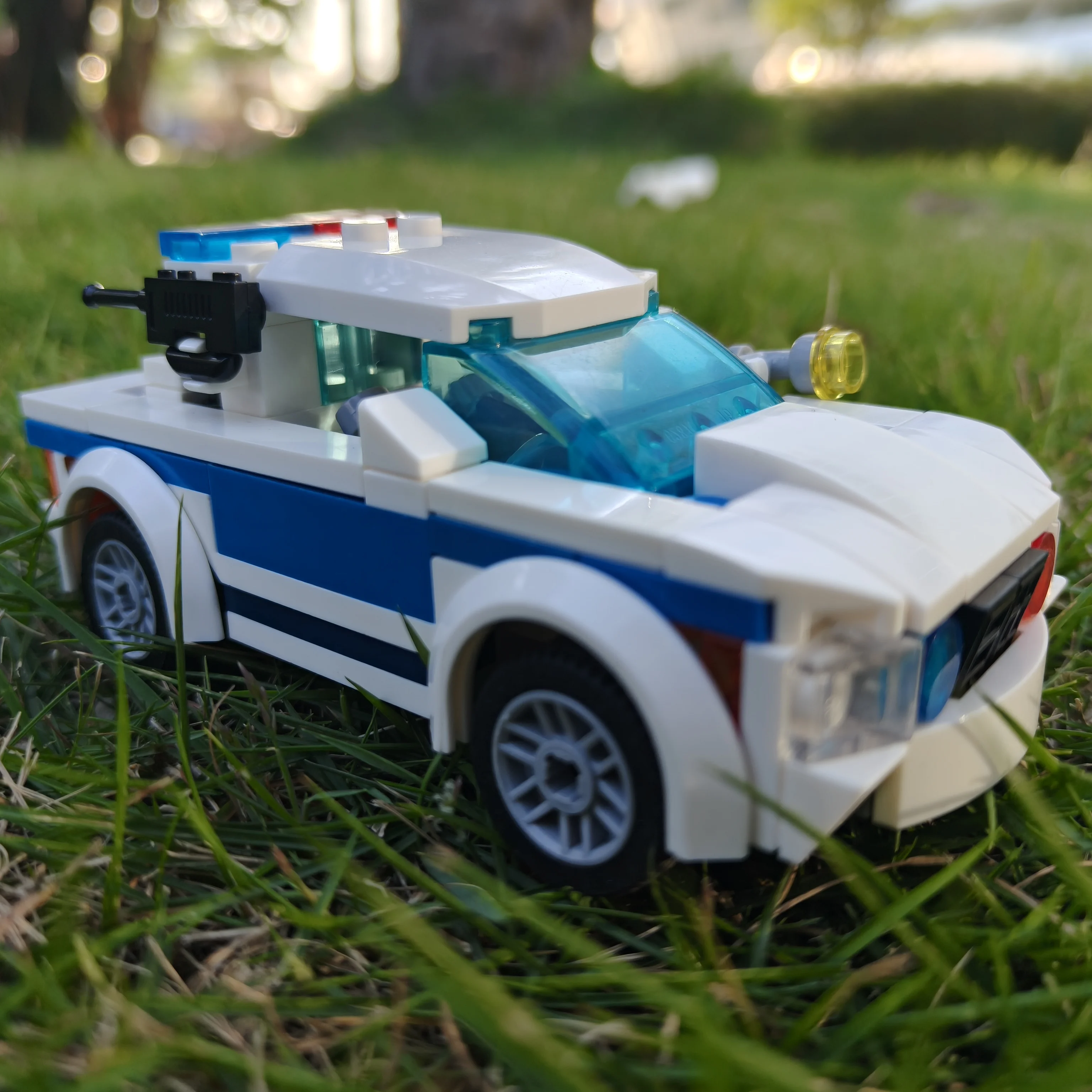 caminhonete-de-policia-moc-carro-pequeno-de-patrulha-urbana-brinquedo-de-blocos-de-montar-diy-presente