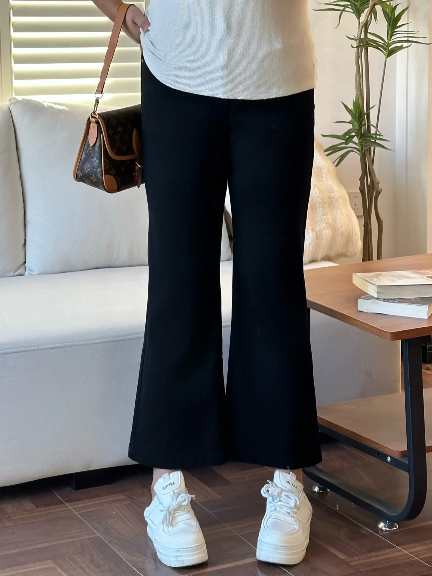 

plus Size Women's Casual Commute Jeans High Waist Cotton Blend Flared Pants Spring New Style Comfortable Loose Fit Trousers