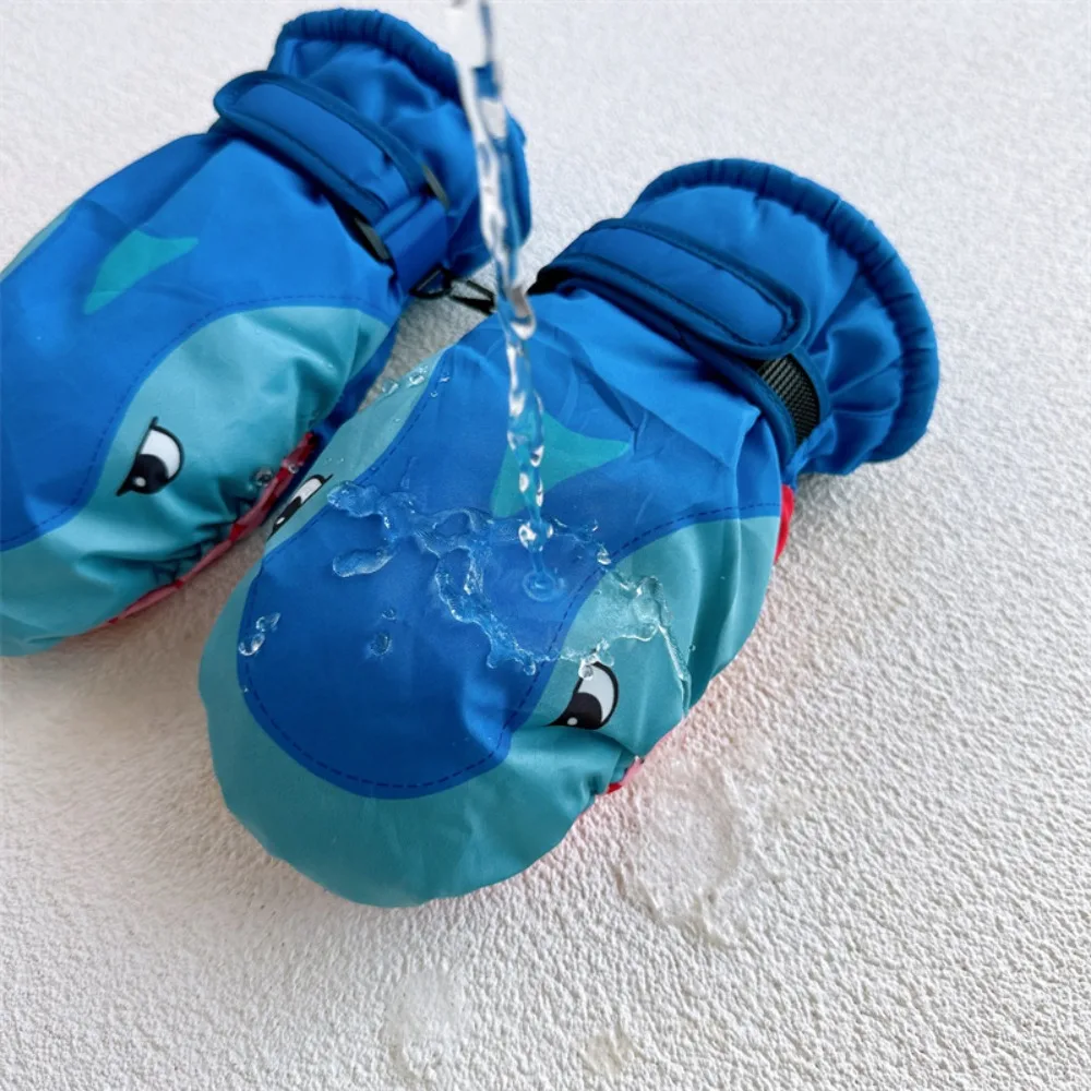 Ajustável dos desenhos animados crianças luvas de esqui quente com juntas snowboard mitten à prova vento tubarão padrão inverno luvas de esqui equitação