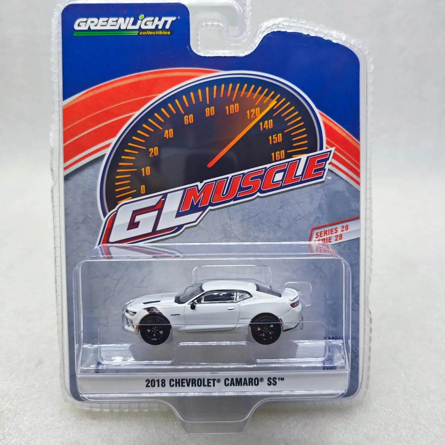 

GreenLight 1:64 Muscle Series 28-2018 Camaro SS Red Line Edition - Silver Ice MetalCar Model Alloy Model Diecast Alloy Car Model