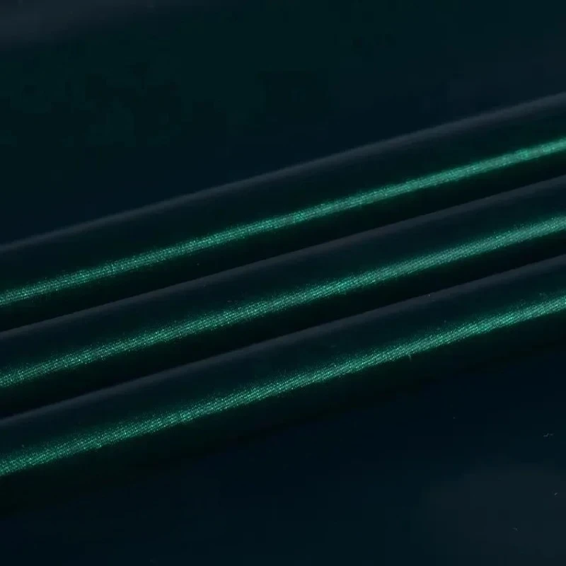 قماش جلدي مقلد لامع باللون الأخضر الداكن للسترة مقاوم للماء وغير قابل للغسل وأقمشة السترة لكل متر قماش الخياطة بنفسك #1