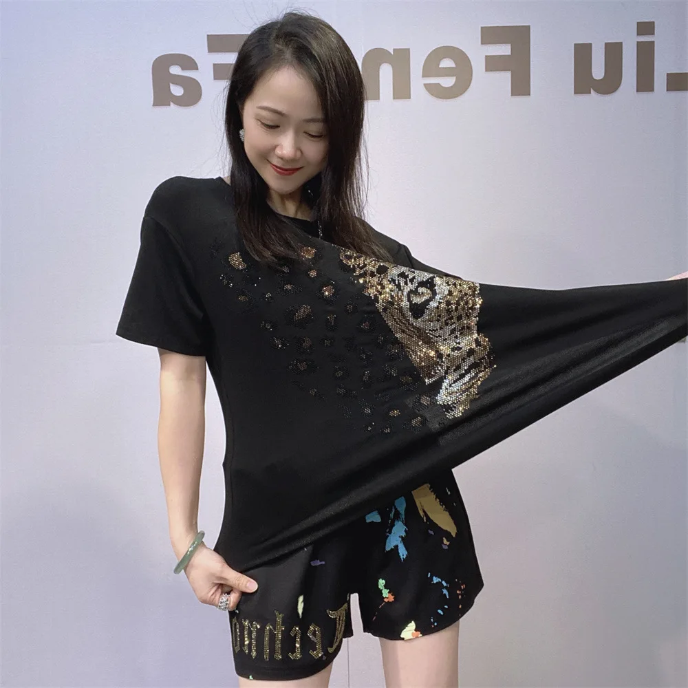 

Mighty Leopard Hot Drilling Trendy Women Sets Glittering Diamonds Black Short Sleeve T-shirt Top + Elastic Wait Casual Shorts