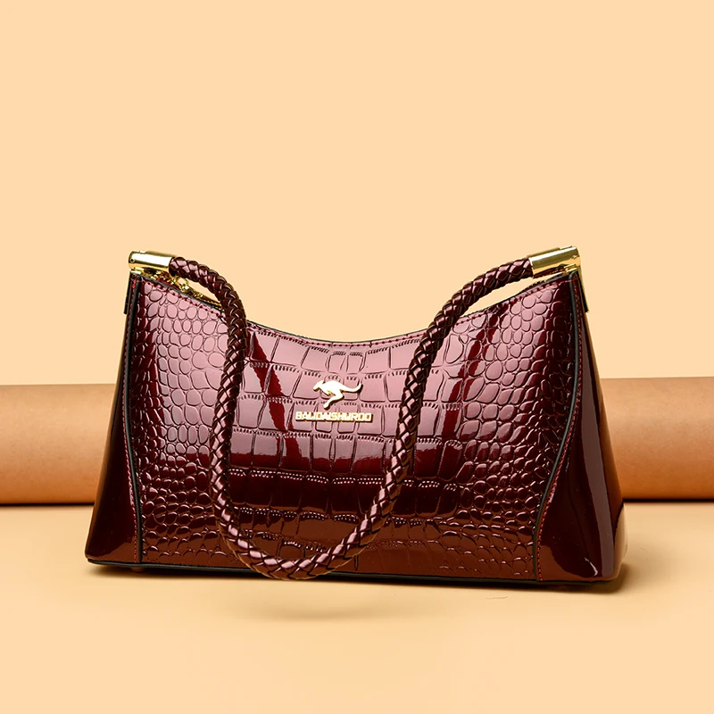 

New Luxury Oil Wax Leather Women Shoulder Bag Crossbody Handbag for Female Leisure Fashion and Minimalist Underarm Messenger Bag