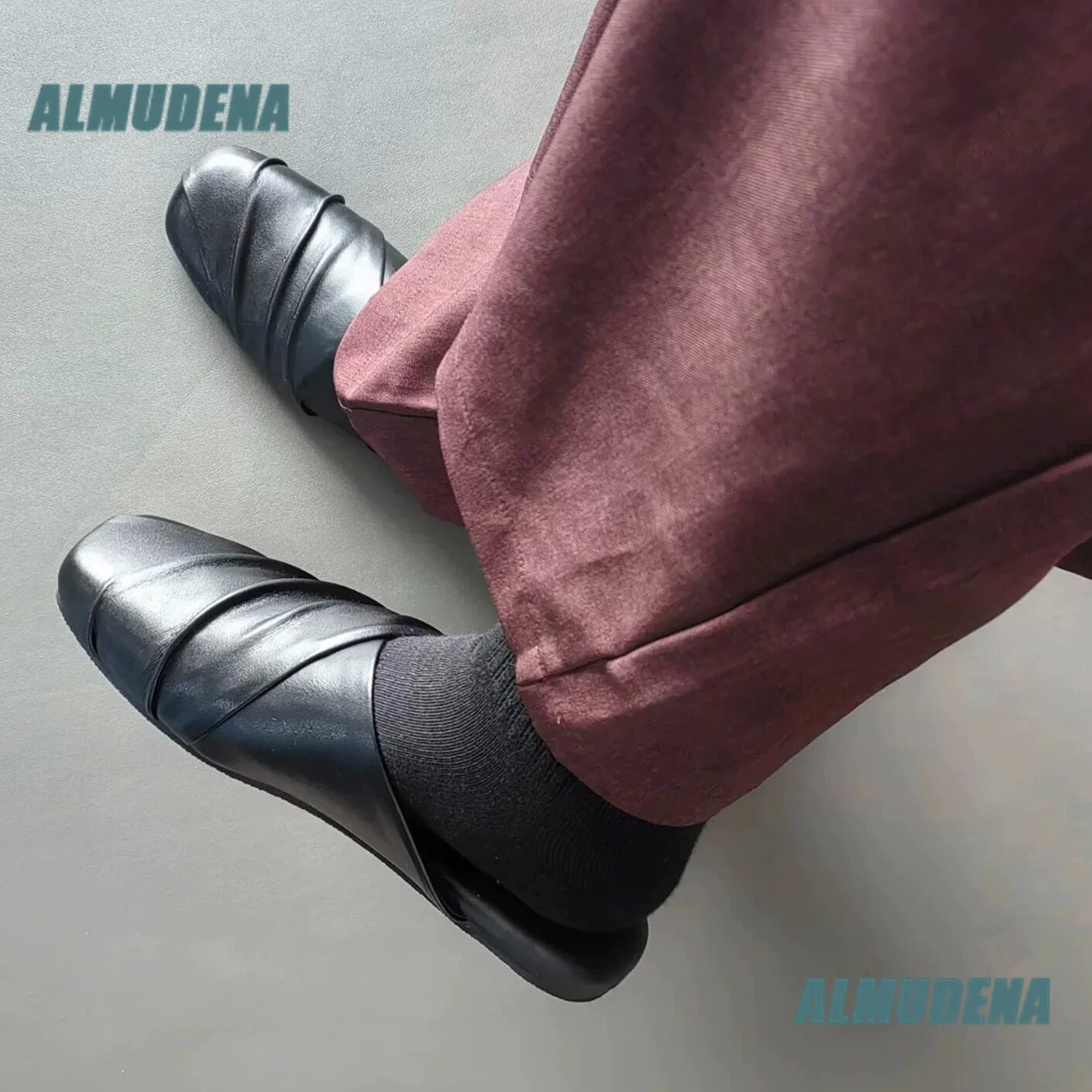 Men's Soft Leather Mule Slippers Square Toe Wrapped Crinkled Leather Backless Mules Slip On Casual Flat Trendy Men's Shoes