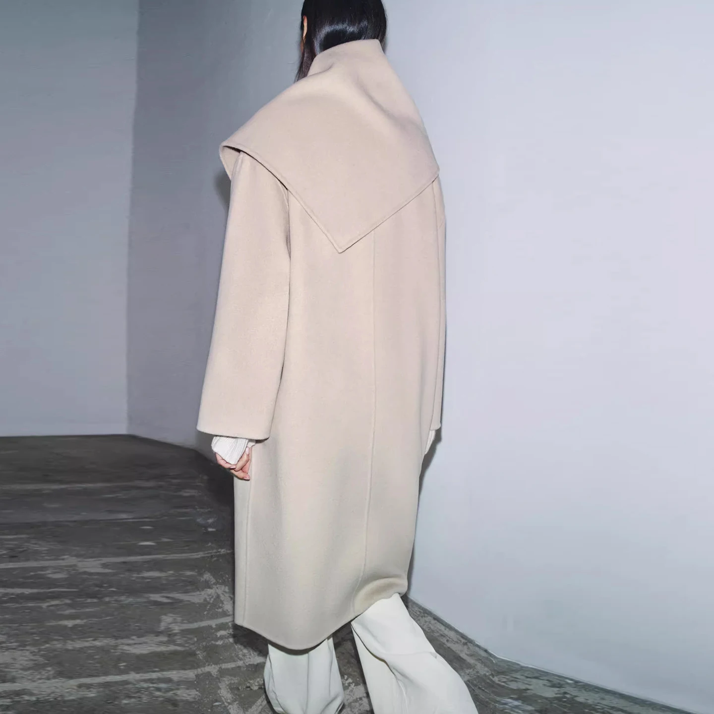 Z Women's Faionable Loose Coat 2025 Autumn Season High Quali Woolen Outerwear Ele Scarf Included