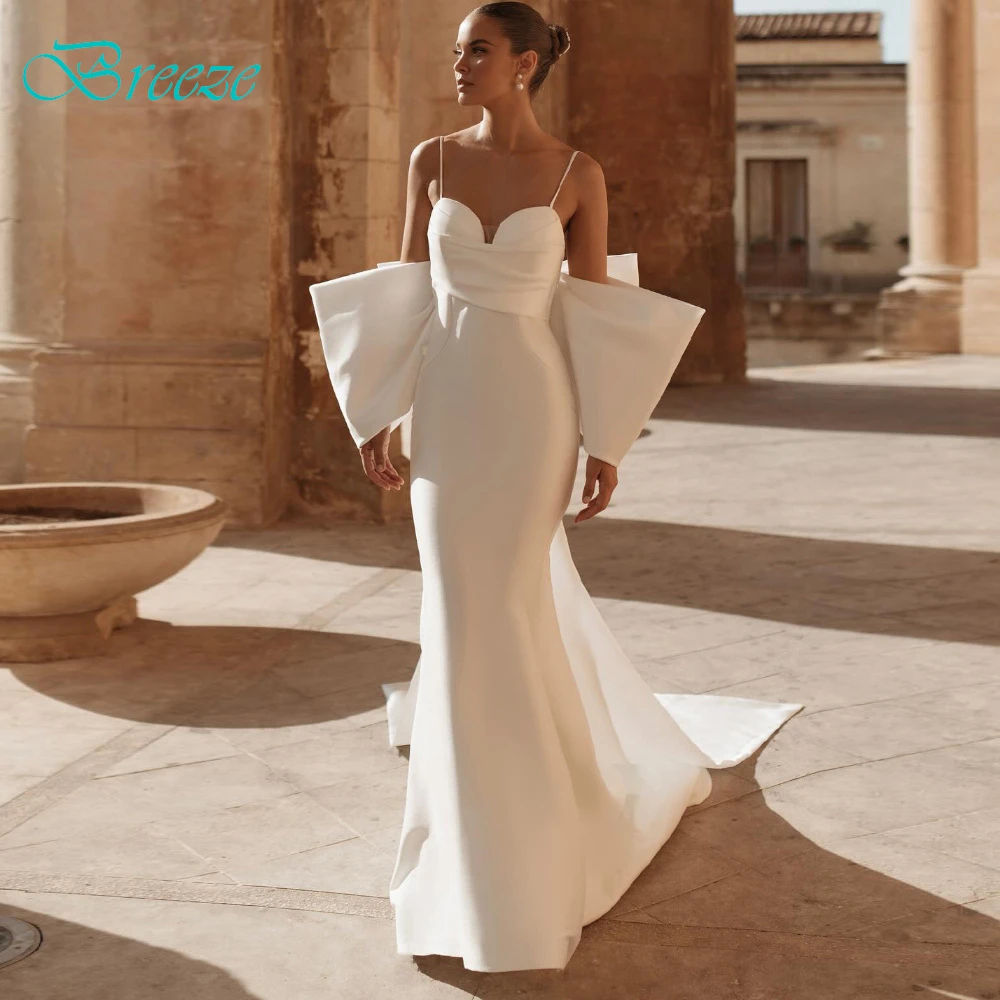 ชุดแต่งงานผ้าซาตินสีขาวแบบสั่งตัด ดีไซน์หรูหรา ทรงเกาะอก แขนกุด สไตล์โบฮีเมียน ทรงเอไลน์/ทรงเมอร์เมด