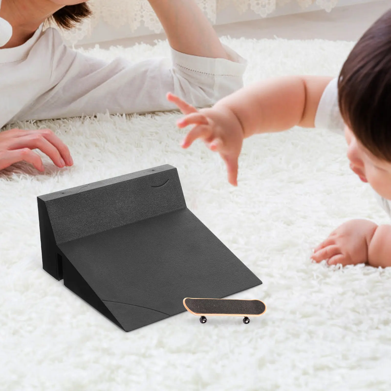 Fingerboard Skateboard Park Ramp Plastic Durable Training Prop Perfect for Kids Finger Skate Park Fingerboard