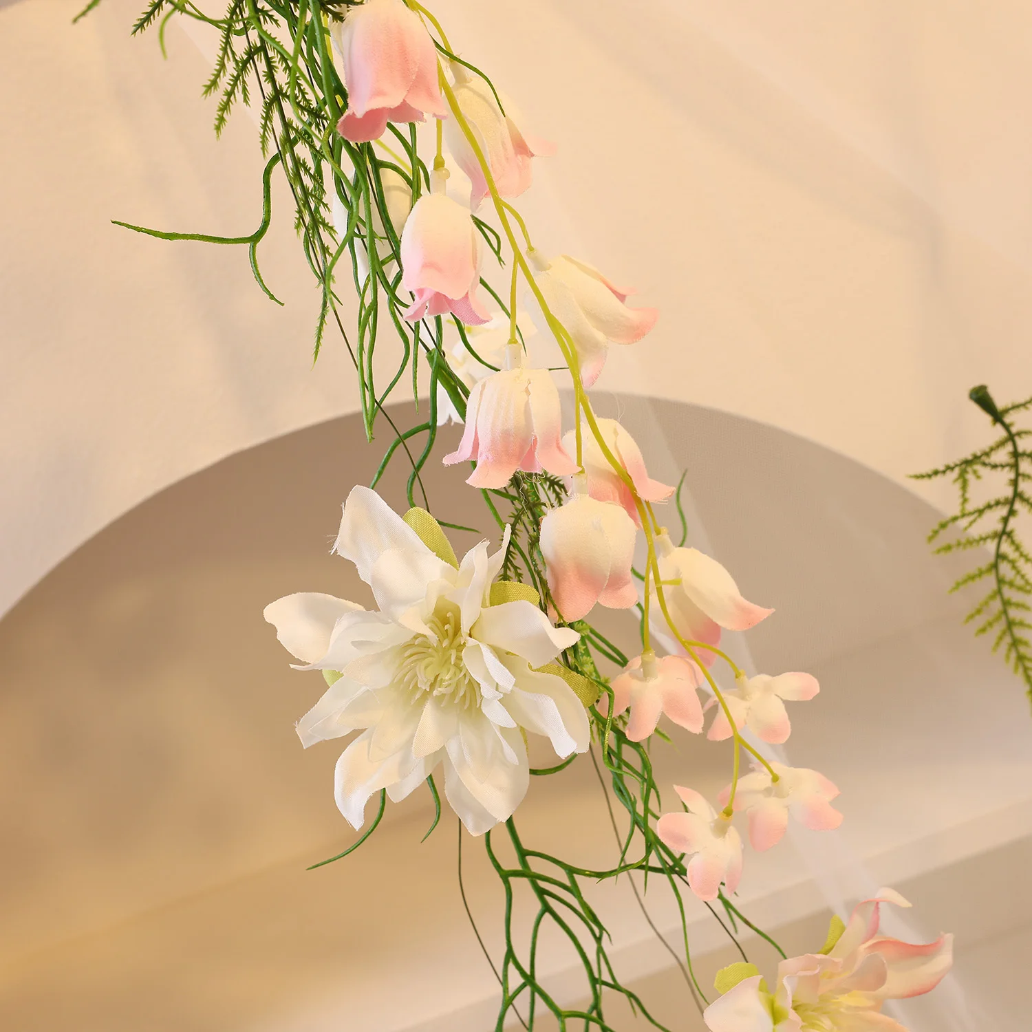 اليدوية الوردي الأبيض زهرة الجرس الاصطناعية زهرة طويلة ورقة العشب شرابة مشبك شعر الزفاف للعرائس إكسسوارات الشعر #4