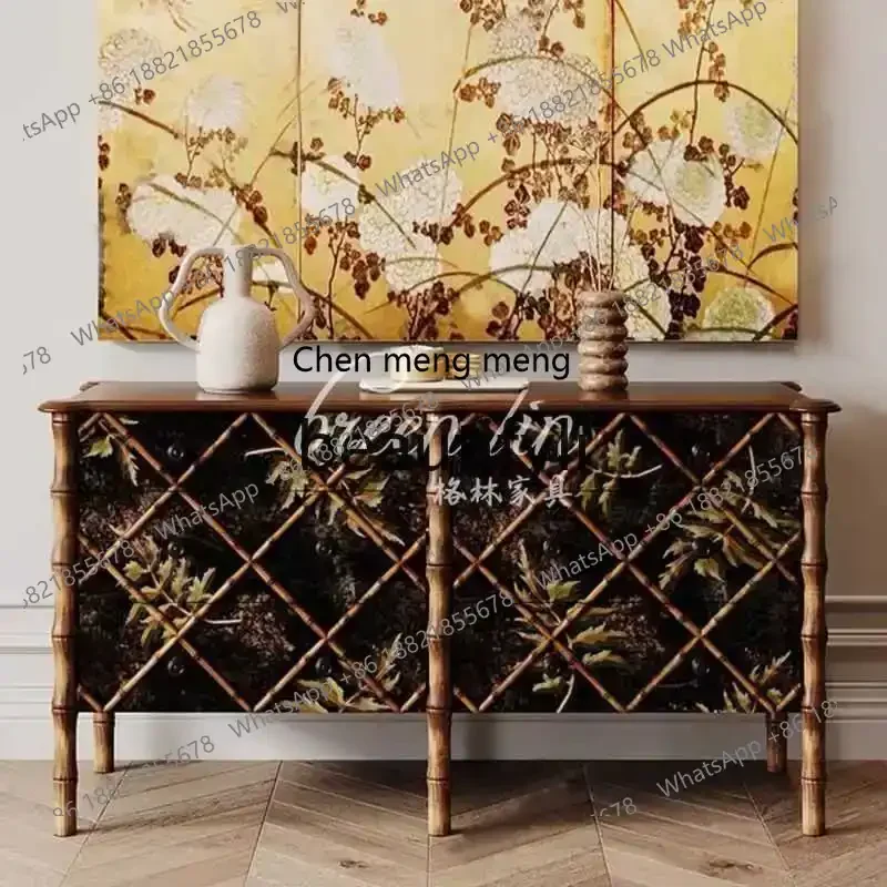 

The entrance is opposite the door, solid wood living room, chest cabinet, locker, advanced medieval ultra-thin low cabinet.6220