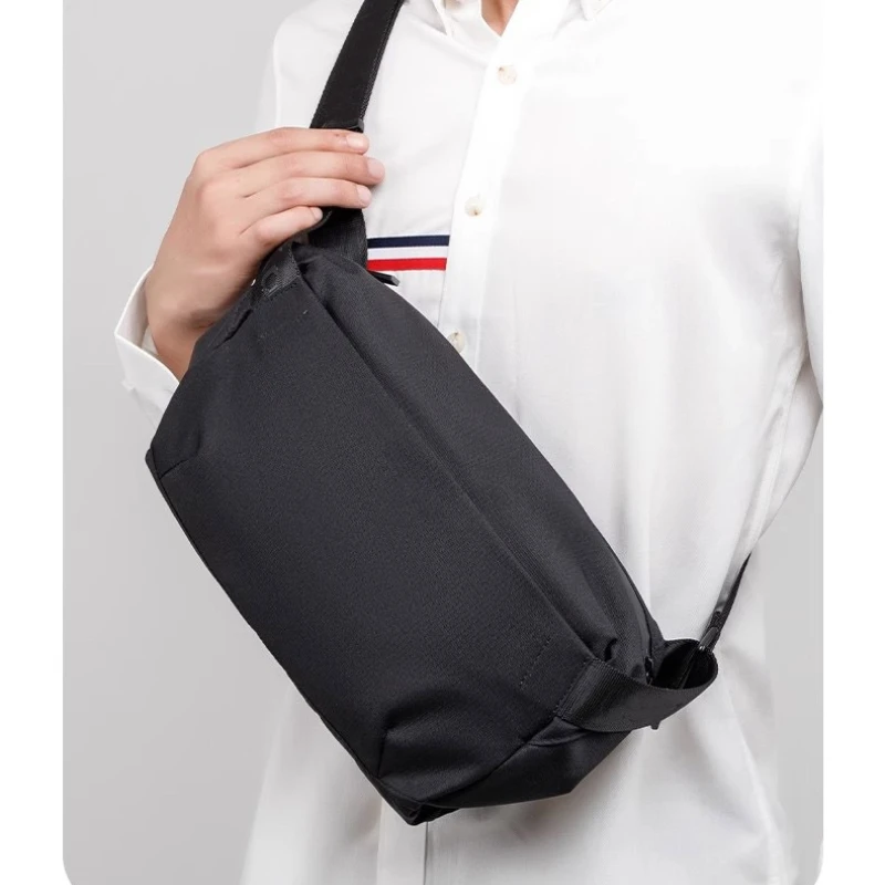 حقيبة كروس رجالية كاجوال من البوليستر مقاومة للماء وخفيفة الوزن للتنقل لركوب الدراجات حقيبة كتف واحدة وظيفية للرجال