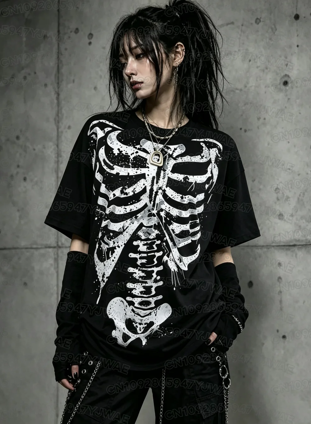 Sommerliches Gothic-Kreuz-Skelett-T-Shirt in Schwarz-Weiß, Alternative Unisex-Emo-Oberteil mit kurzen Ärmeln, Paar-T-Shirt, lässige Oberteile für Damen und Herren – Detail 10
