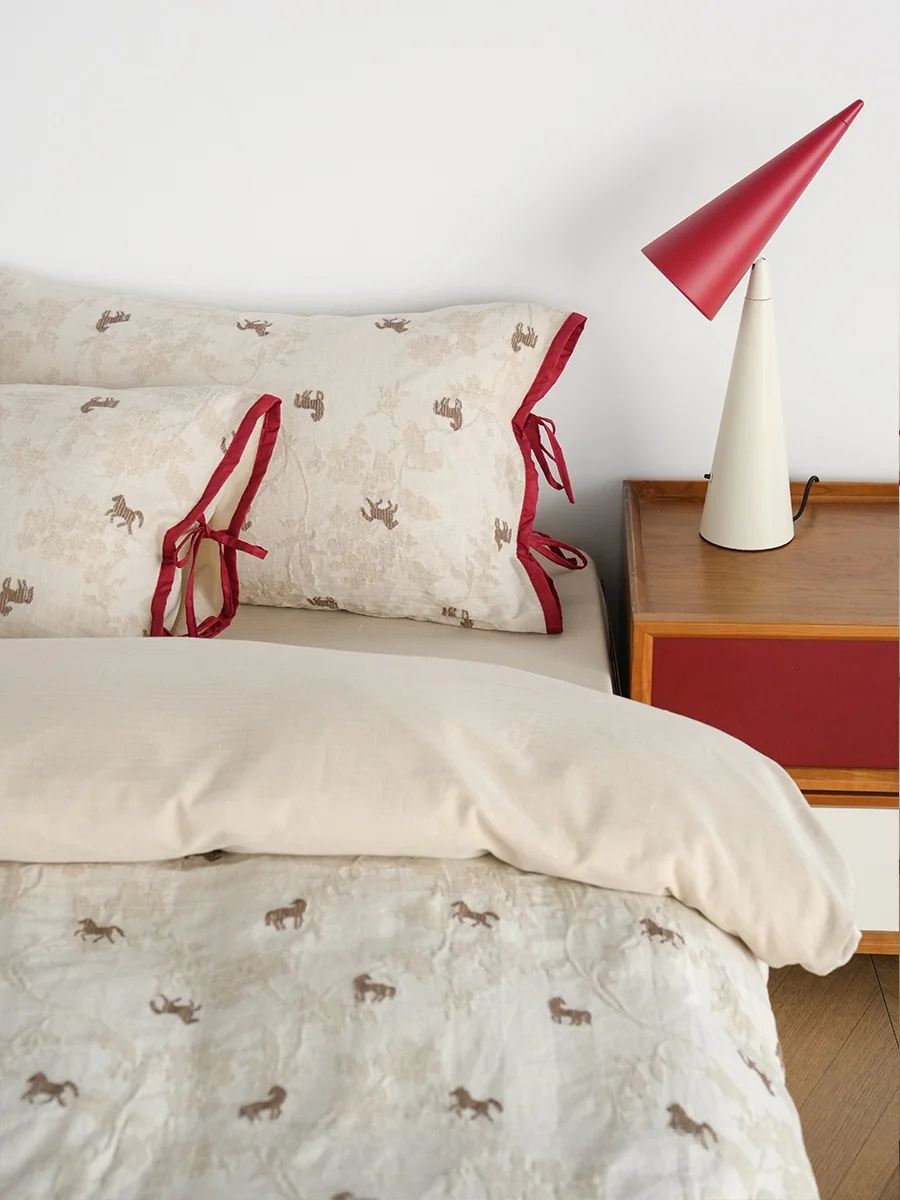 

New Chinese Style Four-Piece Set Linen Cotton 3D Embroidery Cutout Little Brown Rice Seasonal Versatile Bedding