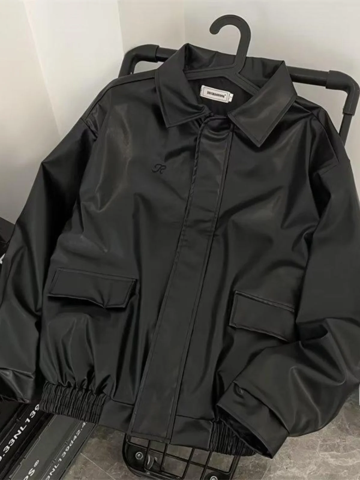 

Fall Winter Men's Leather Jaet Loose Fit Biker Sle Pilot Coat Youthful Energy Casual Long Sve Zipper Closure Color