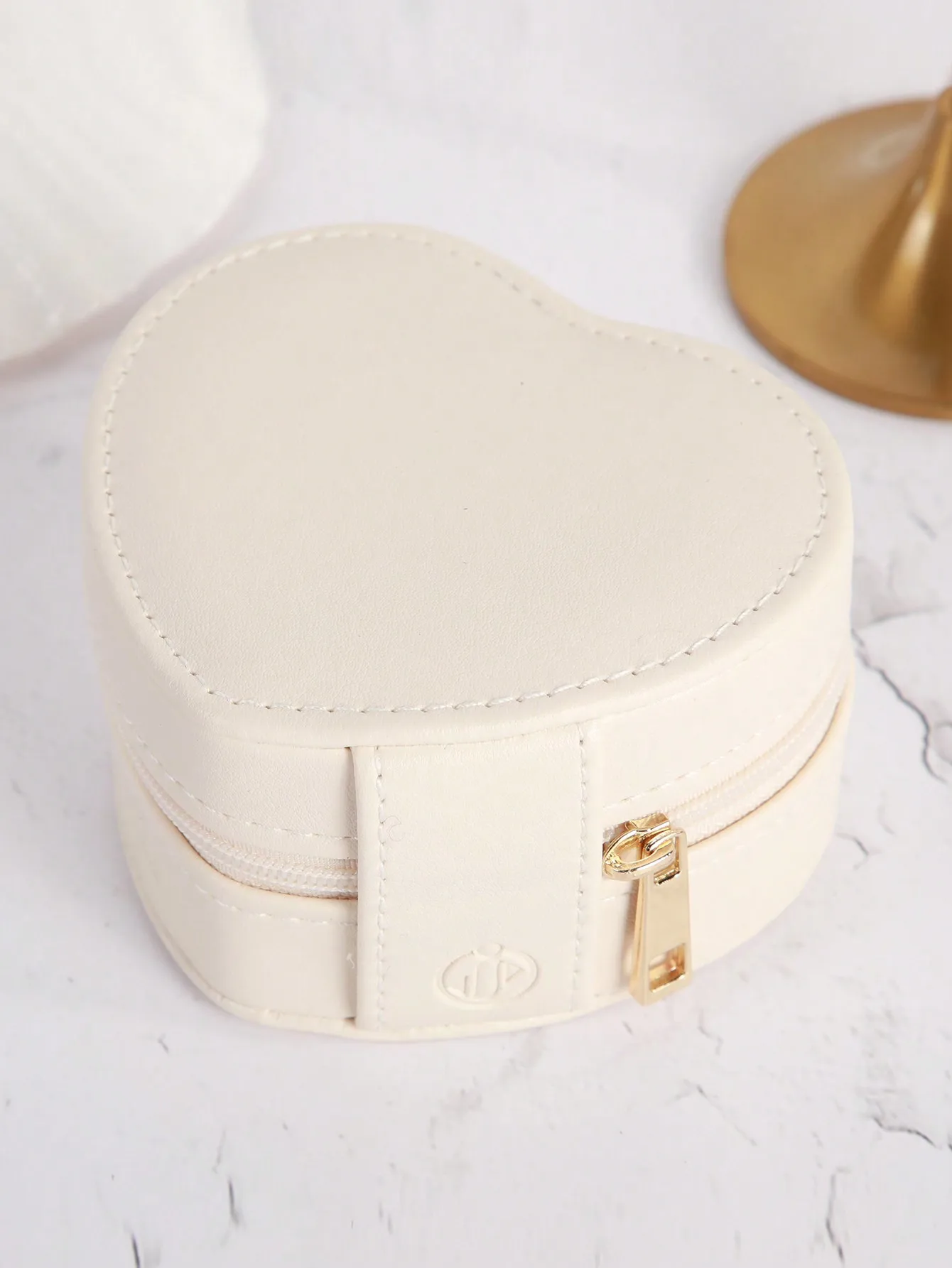 

1pc Heart Shaped Jewelry Storage Box For Rings And Necklaces Back To School