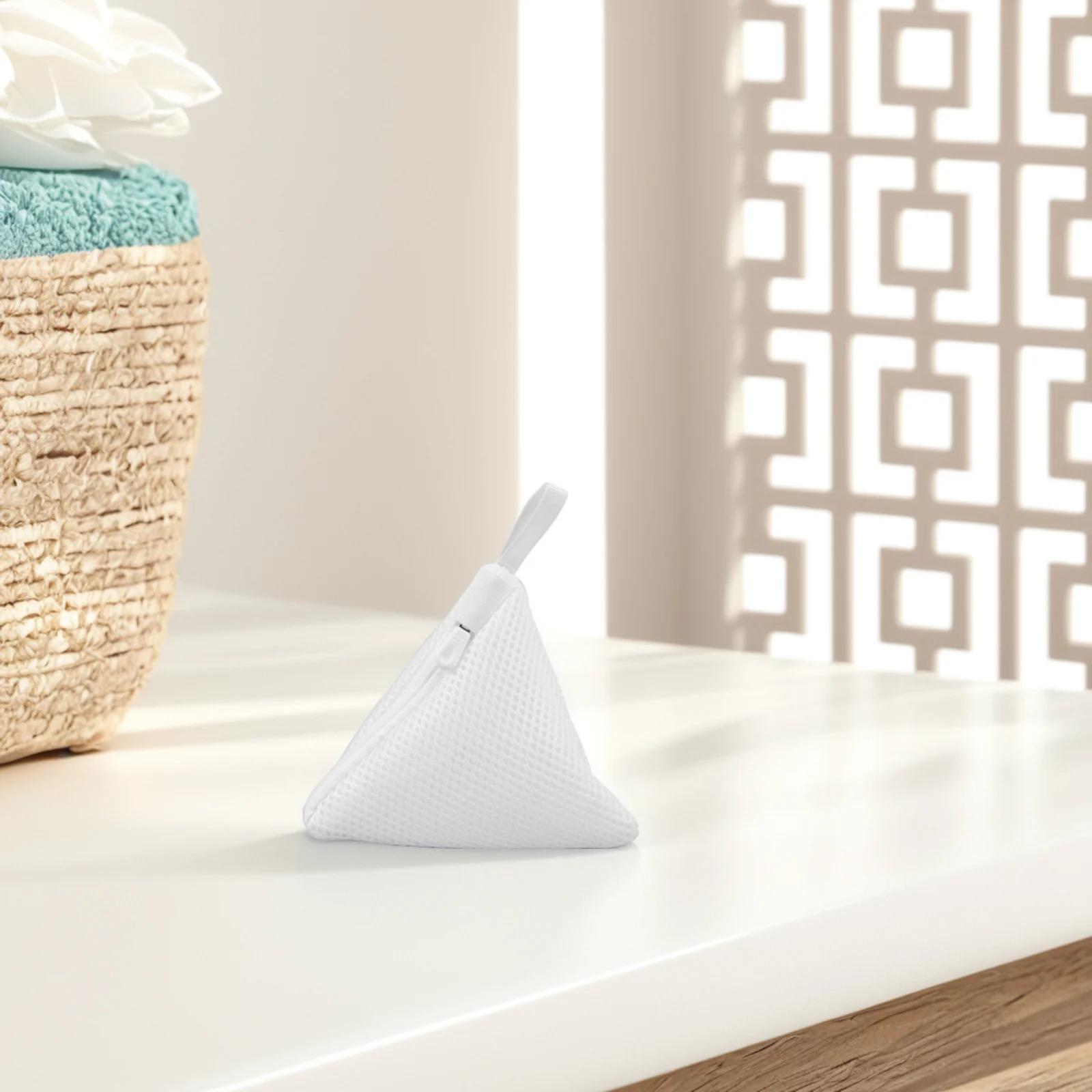 

3Pcs Laundry Mesh Bags Mini Multifunctional Polyester Zipper Small Washing Machine Bag Clothes Protector