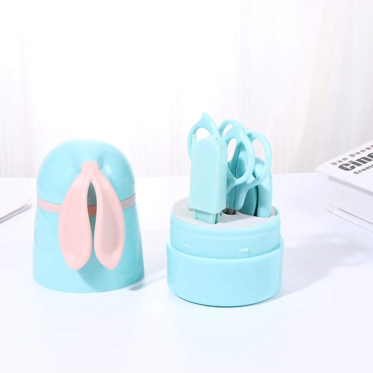 مجموعة العناية بالأظافر مكونة من 5 قطع، مجموعة أدوات مانيكير آمنة لحديثي الولادة، خفيفة الوزن ومحمولة وتصميم رائع، مقص أظافر أزرق للأطفال #6