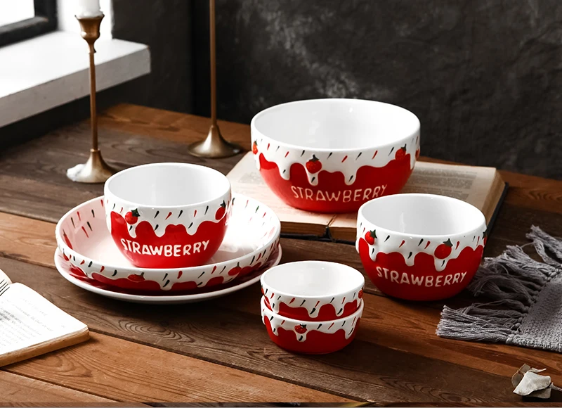 

7pcs Set, Embossed Porcelain Dinner Set Plate and Bowl Cute Strawberry Ceramic Service, Crockery Servies Borden