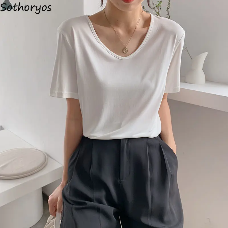 반팔 티셔츠 여성 브이넥 가볍고 부드러운 솔리드 엄마 편안한 올 매치 스트리트웨어 우아한 한국 스타일 패션 신상품