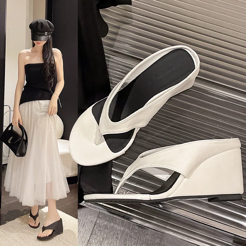 Summer 2026 French Style Thick Heel Sandals Women's High Heels Simple Match Pure Color Slip-On Shoes Casual Pointed Toe Rubber