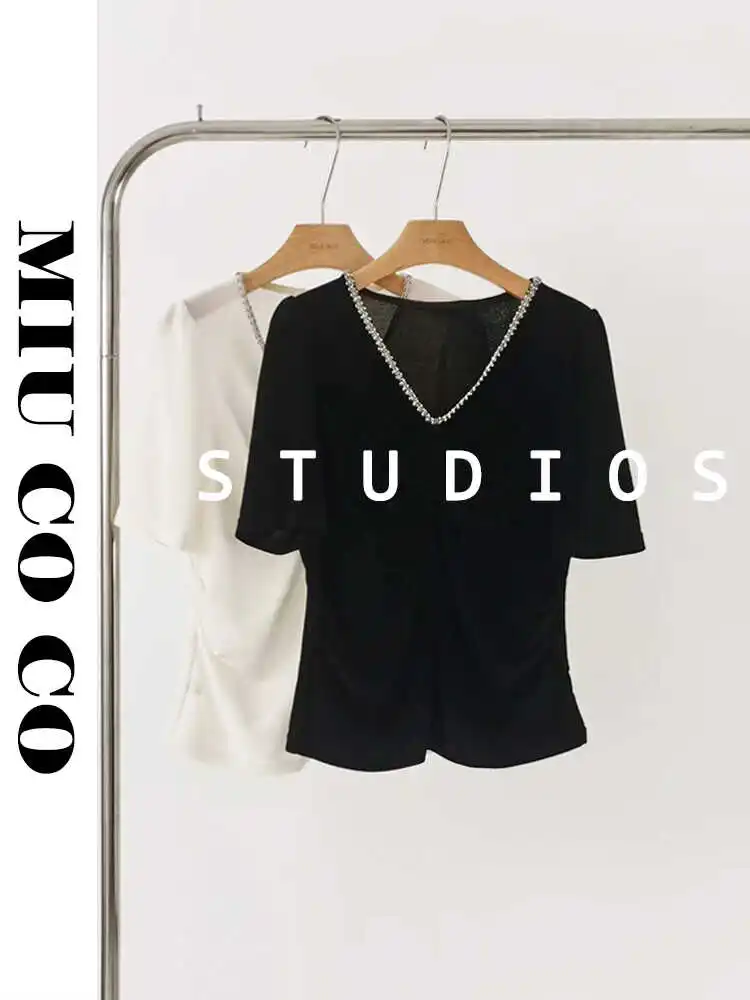 

Elegant Black Diamond Embellished Short Sleeve V-Neck T-Shirt Women's Summer Fashion plus Size Commute Style Pure Color