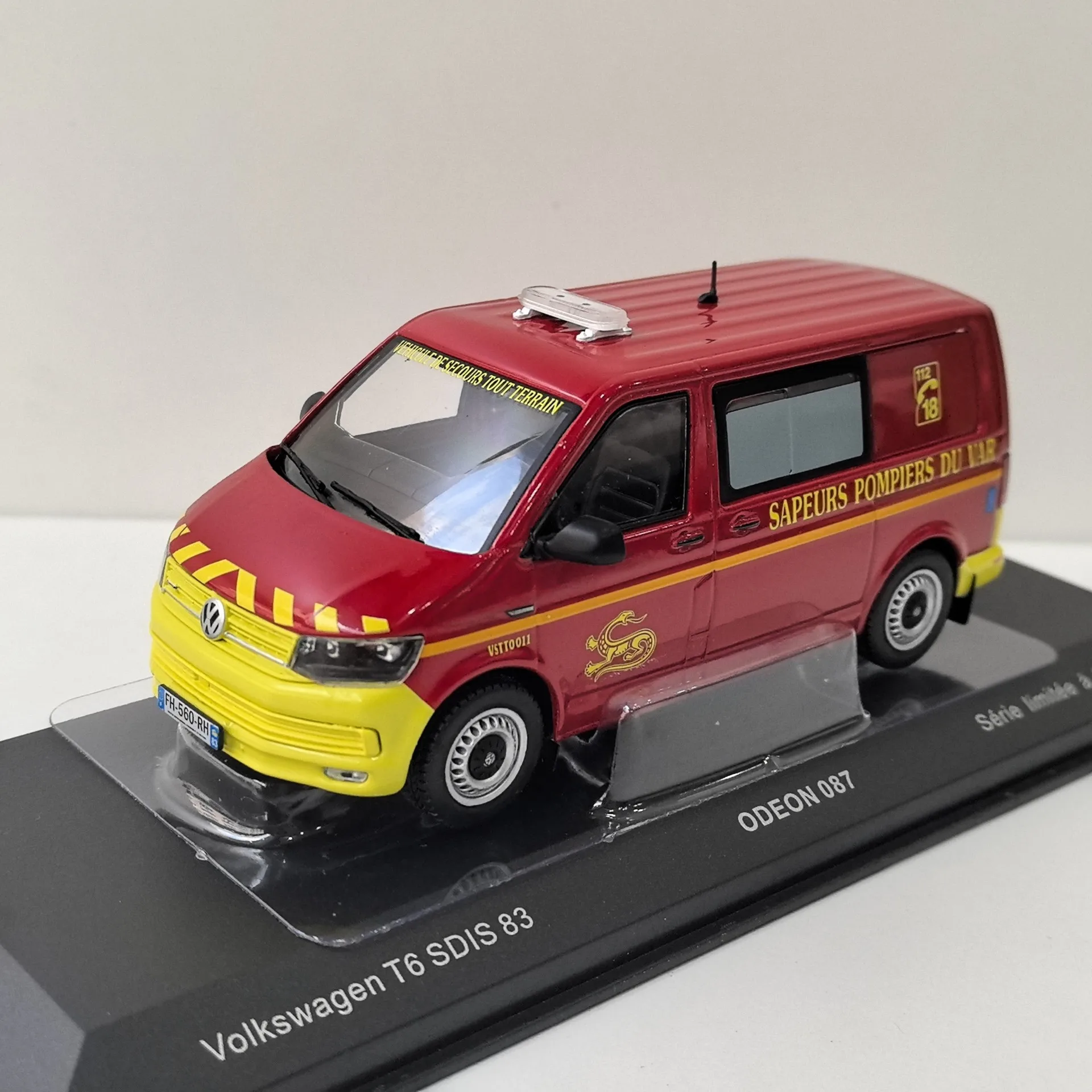 Diecast ODEON 1/43 Escala VW T6 SDIS 83 VW motor de incêndio Liga Modelo de carro Brinquedo colecionável Presente Lembrança Display Ornamento