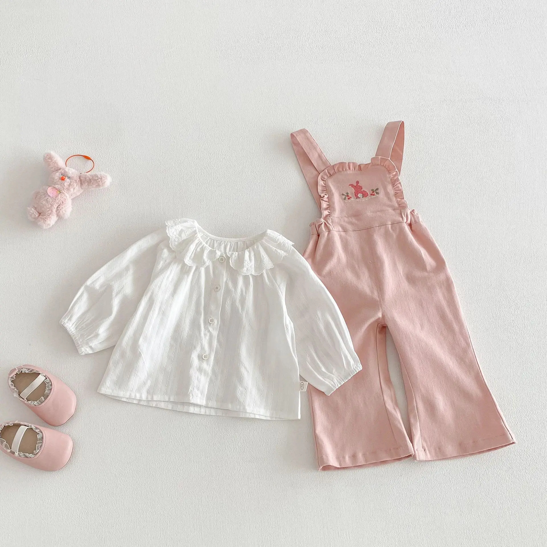 Girls' Embroidered Overalls 2026 New Spring Baby Fashion Korean Version Flared Pants Children's Trendy Casual Pants