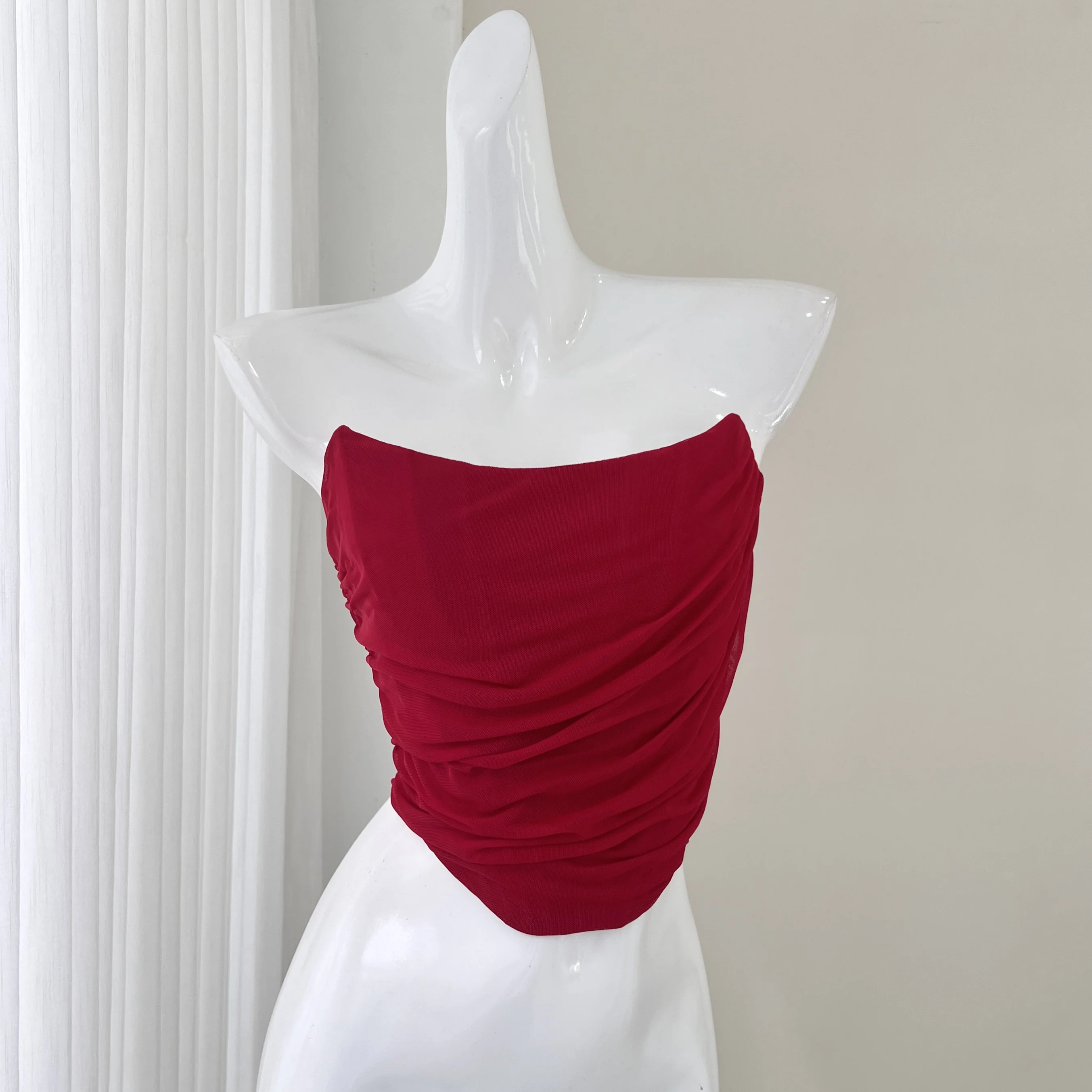 Top Corto Sexy y Moldeador con Espalda Descubierta y Tirantes Invisibles, Estilo Moderno para Mujeres Jóvenes, Ropa de Verano